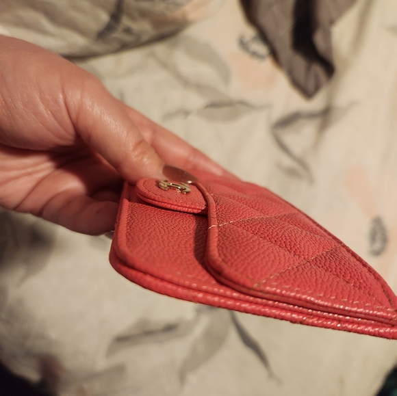 Chanel 23S Pink Zip Card Holder - Picture 6 of 9